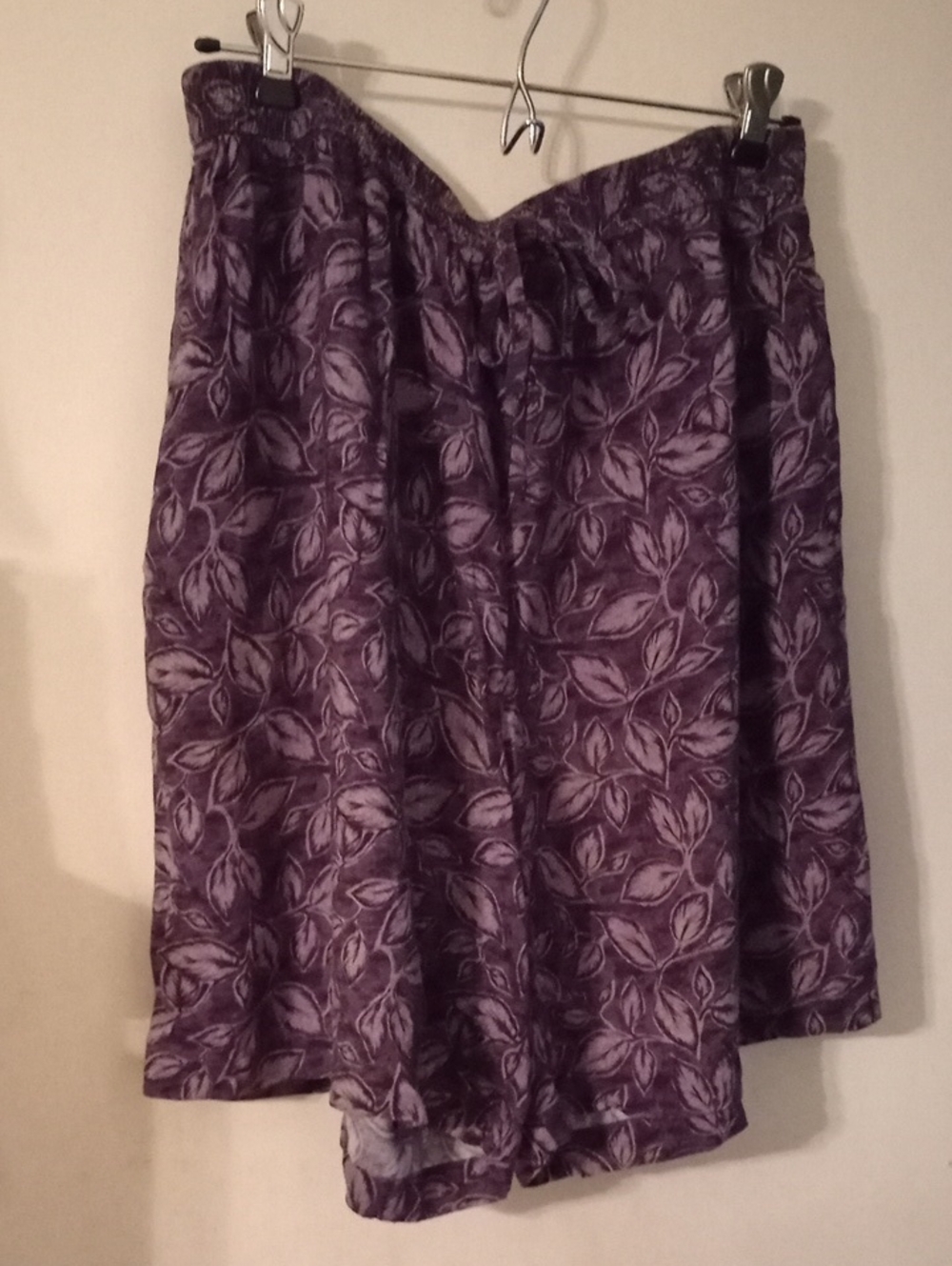 Norton Essentials Skorts, Purple Leaf Pattern, Rayon, Women's Size L, Pre-owned